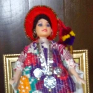 Meet your Posher, Alida geomara